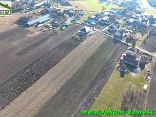 Działka budowlano –rolna  położona w Łabuniach. Powierzchnia 1,13ha. Cena 220 000 zł
