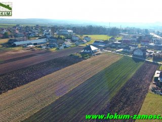 Działka budowlano –rolna  położona w Łabuniach. Powierzchnia 1,13ha. Cena 220 000 zł