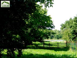 DOM W KRYNICACH NAD ZALEWEM. DZIAŁKA 0,48 HA. 